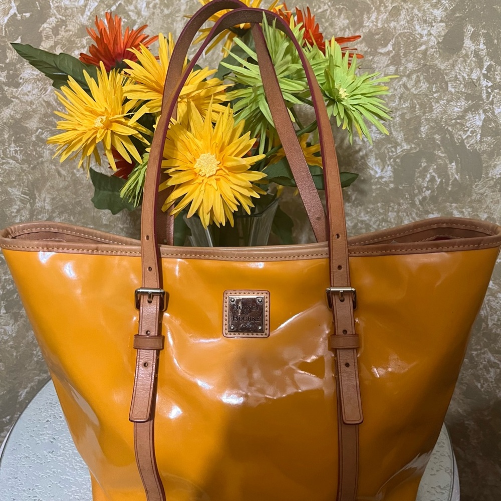 Dooney & Bourke Shoulder Bag